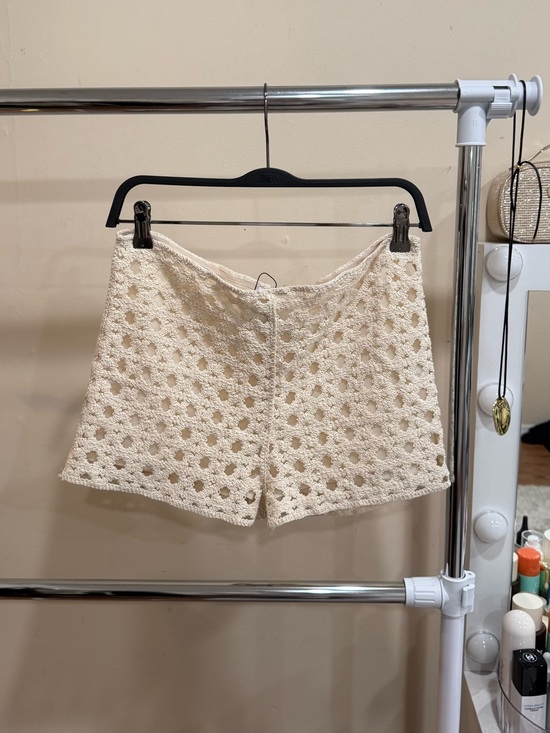 Zara Pants - ZARA Crochet Knit Shorts Cream Size M